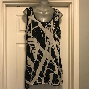 Black & white tank